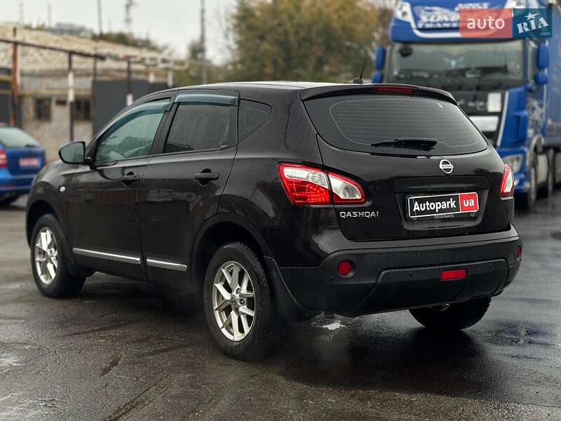 Внедорожник / Кроссовер Nissan Qashqai 2011 в Киеве