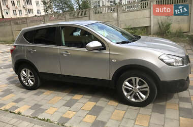 Внедорожник / Кроссовер Nissan Qashqai 2011 в 