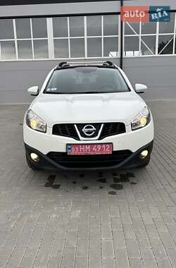 Внедорожник / Кроссовер Nissan Qashqai 2013 в 