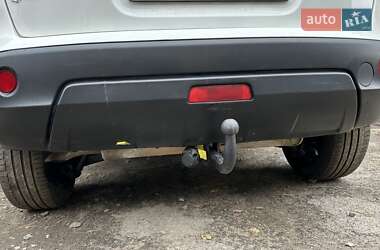 Внедорожник / Кроссовер Nissan Qashqai 2013 в 