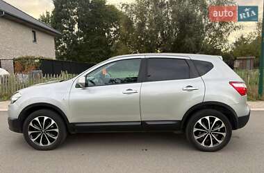 Внедорожник / Кроссовер Nissan Qashqai 2012 в 