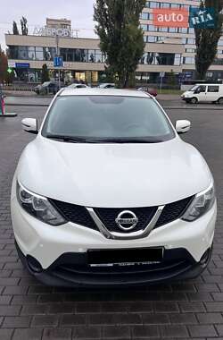 Позашляховик / Кросовер Nissan Qashqai 2016 в Києві