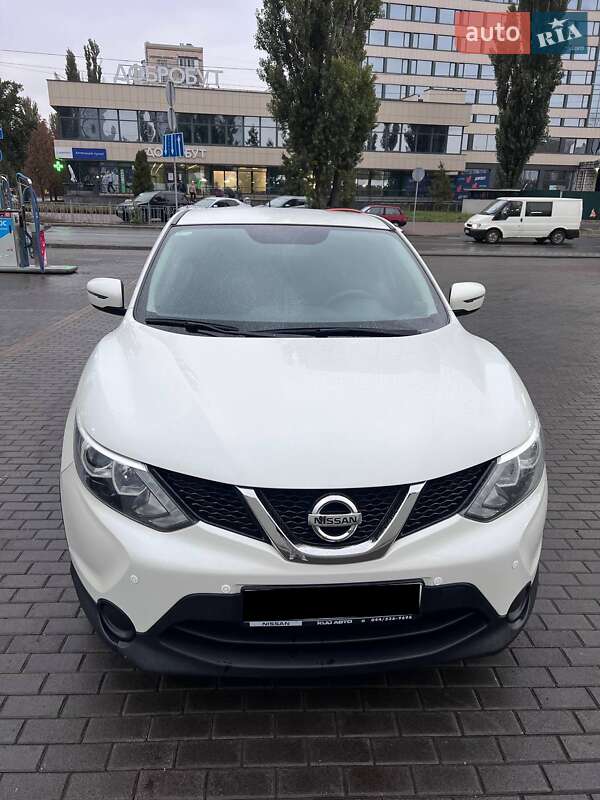 Внедорожник / Кроссовер Nissan Qashqai 2016 в 