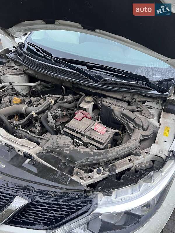 Внедорожник / Кроссовер Nissan Qashqai 2016 в Киеве