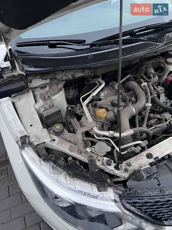 Внедорожник / Кроссовер Nissan Qashqai 2016 в Киеве