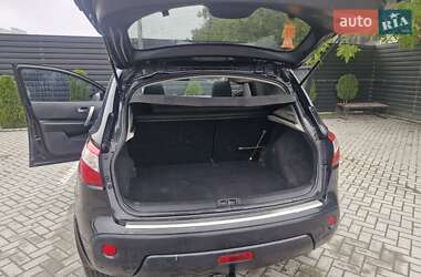 Внедорожник / Кроссовер Nissan Qashqai 2012 в 