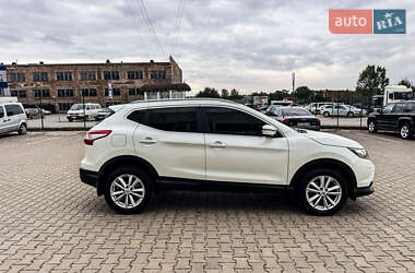 Внедорожник / Кроссовер Nissan Qashqai 2014 в 