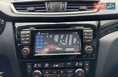 Внедорожник / Кроссовер Nissan Qashqai 2014 в 