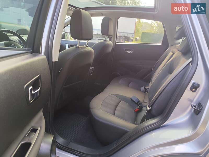 Внедорожник / Кроссовер Nissan Qashqai 2012 в Звягеле