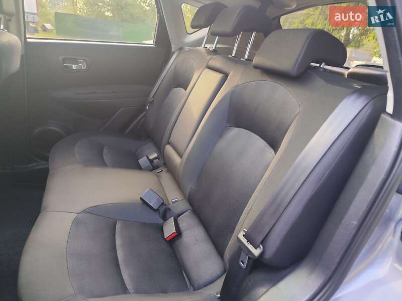 Внедорожник / Кроссовер Nissan Qashqai 2012 в Звягеле
