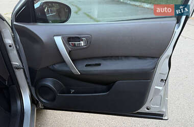 Внедорожник / Кроссовер Nissan Qashqai 2008 в 