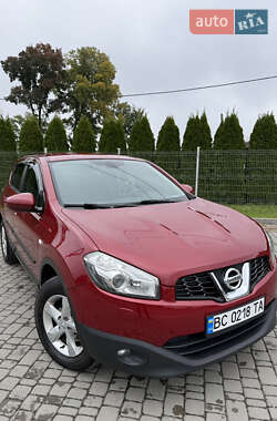 Позашляховик / Кросовер Nissan Qashqai 2010 в Миколаєві