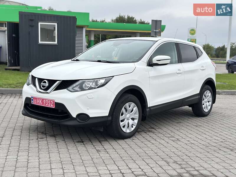 Внедорожник / Кроссовер Nissan Qashqai 2015 в Бродах