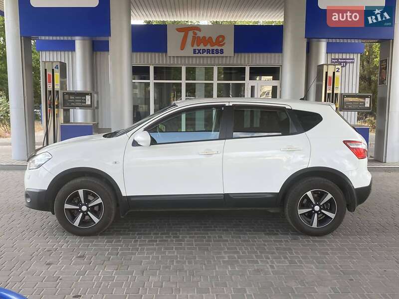 Позашляховик / Кросовер Nissan Qashqai 2011 в Миколаєві