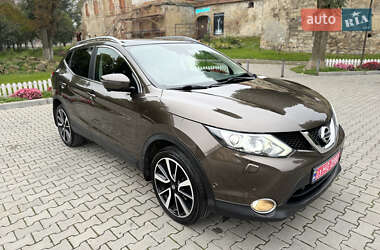 Внедорожник / Кроссовер Nissan Qashqai 2015 в 
