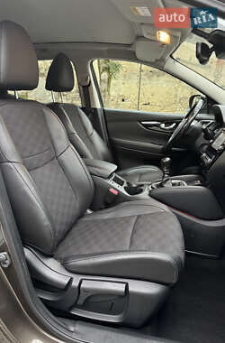 Внедорожник / Кроссовер Nissan Qashqai 2015 в 