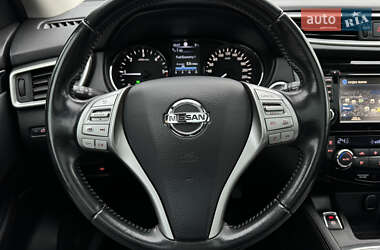 Внедорожник / Кроссовер Nissan Qashqai 2015 в 