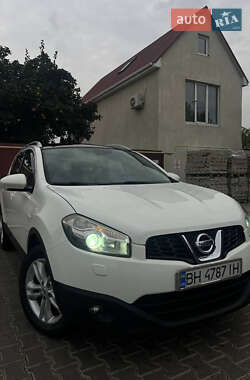Позашляховик / Кросовер Nissan Qashqai 2012 в Одесі