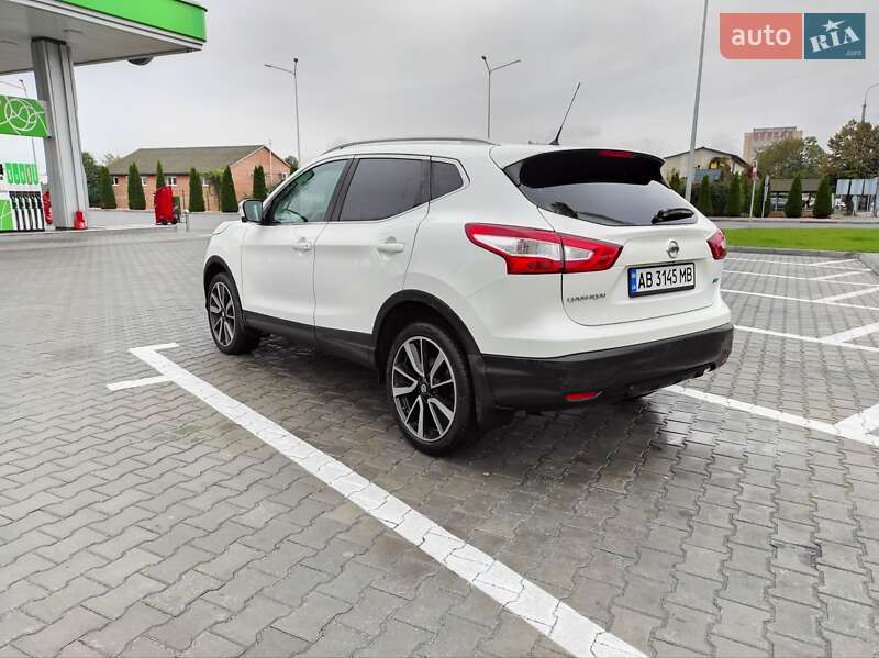 Позашляховик / Кросовер Nissan Qashqai 2015 в Вінниці