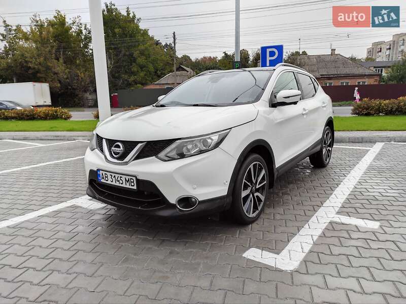 Позашляховик / Кросовер Nissan Qashqai 2015 в Вінниці