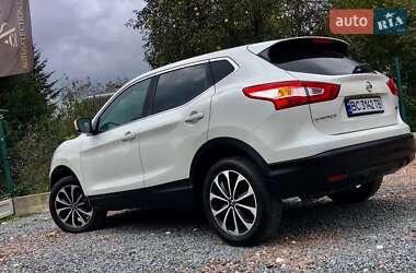 Внедорожник / Кроссовер Nissan Qashqai 2016 в Дрогобыче