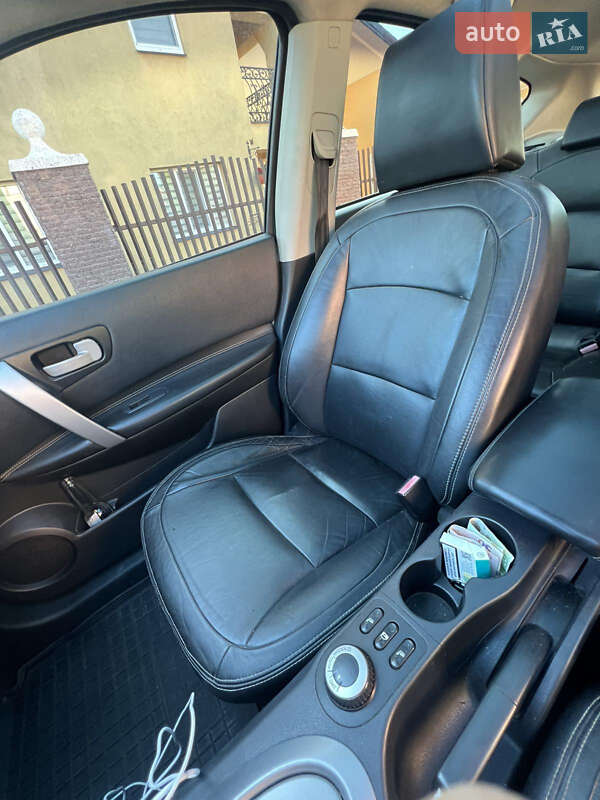 Позашляховик / Кросовер Nissan Qashqai 2008 в Тячеві фото 6 Позашляховик / Кросовер Nissan Qashqai 2008 в Тячеві