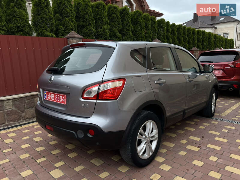 Внедорожник / Кроссовер Nissan Qashqai 2010 в Тернополе