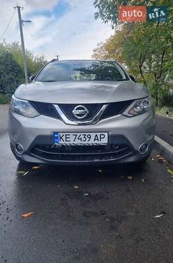 Внедорожник / Кроссовер Nissan Qashqai 2015 в Новомосковске