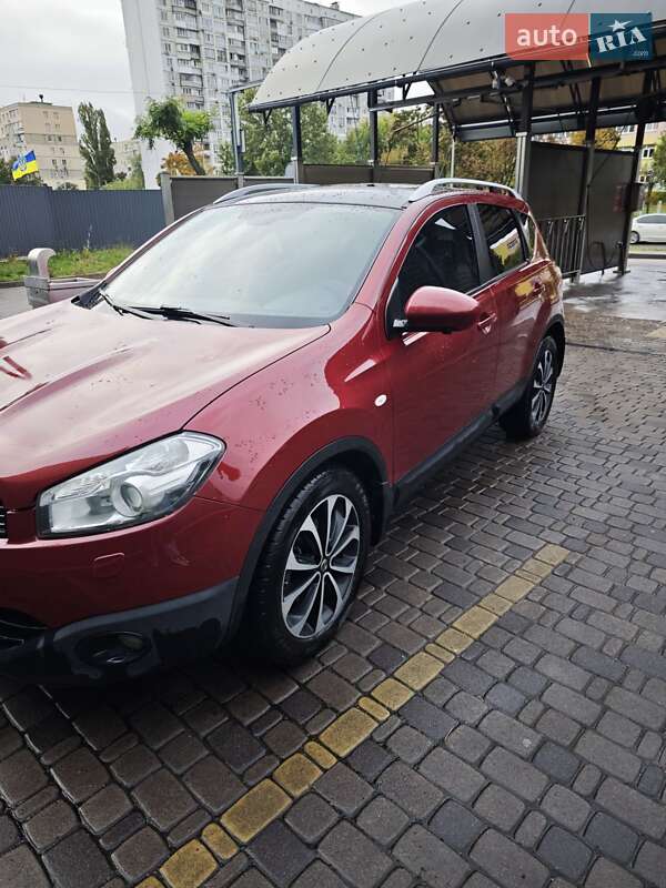 Внедорожник / Кроссовер Nissan Qashqai 2012 в Киеве
