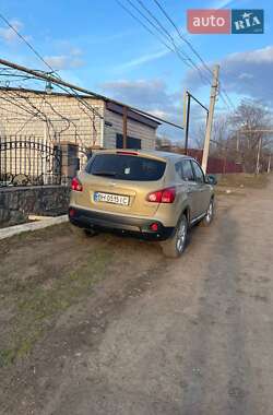 Внедорожник / Кроссовер Nissan Qashqai 2008 в 