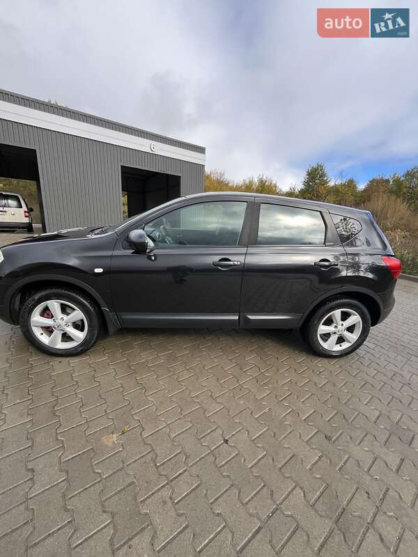 Позашляховик / Кросовер Nissan Qashqai 2007 в Львові