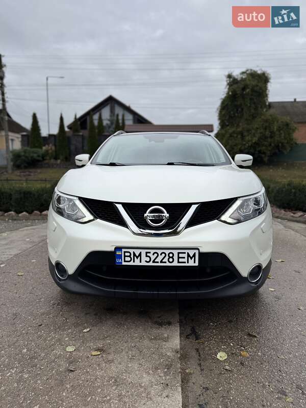 Позашляховик / Кросовер Nissan Qashqai 2017 в Сумах