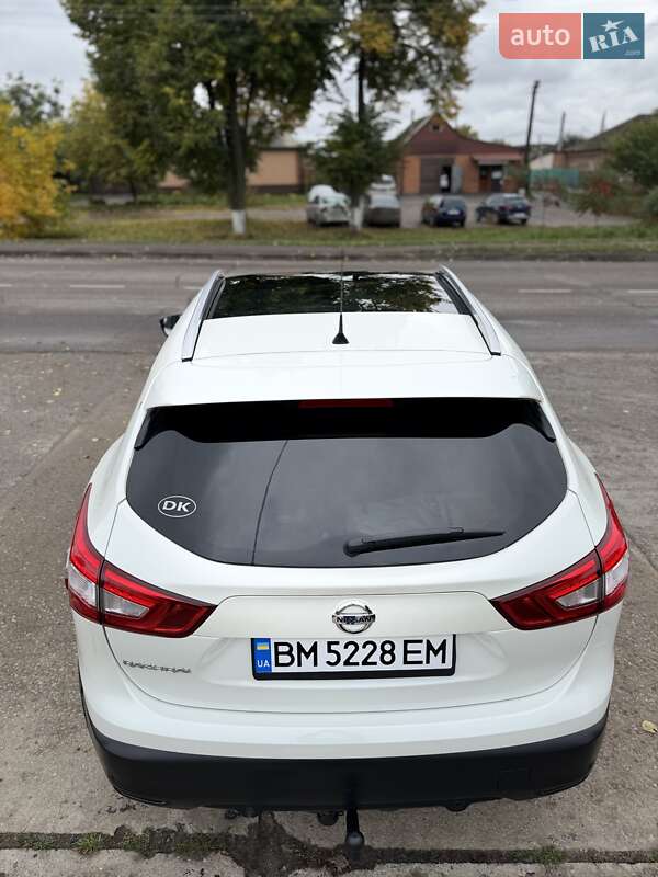 Позашляховик / Кросовер Nissan Qashqai 2017 в Сумах