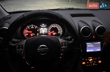 Позашляховик / Кросовер Nissan Qashqai 2011 в  фото 9 Позашляховик / Кросовер Nissan Qashqai 2011 в