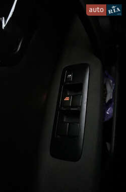 Позашляховик / Кросовер Nissan Qashqai 2011 в  фото 20 Позашляховик / Кросовер Nissan Qashqai 2011 в