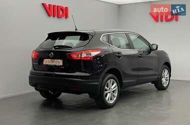 Внедорожник / Кроссовер Nissan Qashqai 2017 в 