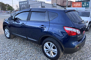 Внедорожник / Кроссовер Nissan Qashqai 2010 в 