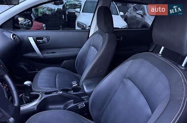 Внедорожник / Кроссовер Nissan Qashqai 2010 в 