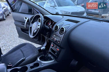 Внедорожник / Кроссовер Nissan Qashqai 2010 в 