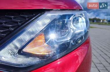 Внедорожник / Кроссовер Nissan Qashqai 2015 в 