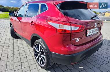 Внедорожник / Кроссовер Nissan Qashqai 2015 в 