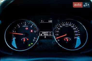 Внедорожник / Кроссовер Nissan Qashqai 2012 в 