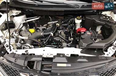 Внедорожник / Кроссовер Nissan Qashqai 2018 в 