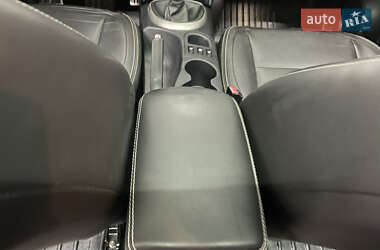 Внедорожник / Кроссовер Nissan Qashqai 2013 в 