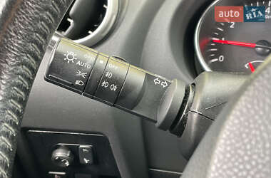 Внедорожник / Кроссовер Nissan Qashqai 2012 в 