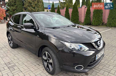 Позашляховик / Кросовер Nissan Qashqai 2016 в 