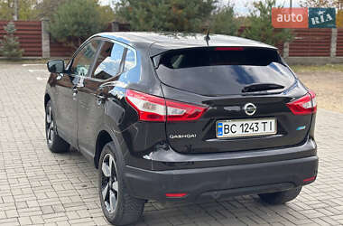 Позашляховик / Кросовер Nissan Qashqai 2016 в 