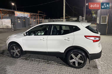 Внедорожник / Кроссовер Nissan Qashqai 2014 в Каменском