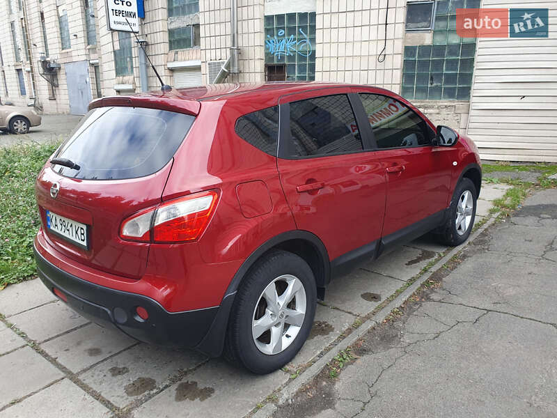 Позашляховик / Кросовер Nissan Qashqai 2011 в Києві