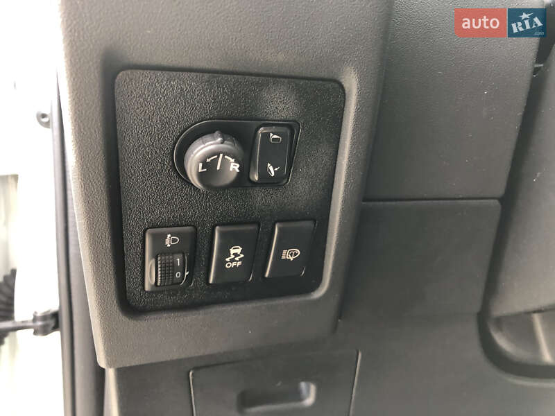 Позашляховик / Кросовер Nissan Qashqai 2013 в Києві фото 27 Позашляховик / Кросовер Nissan Qashqai 2013 в Києві